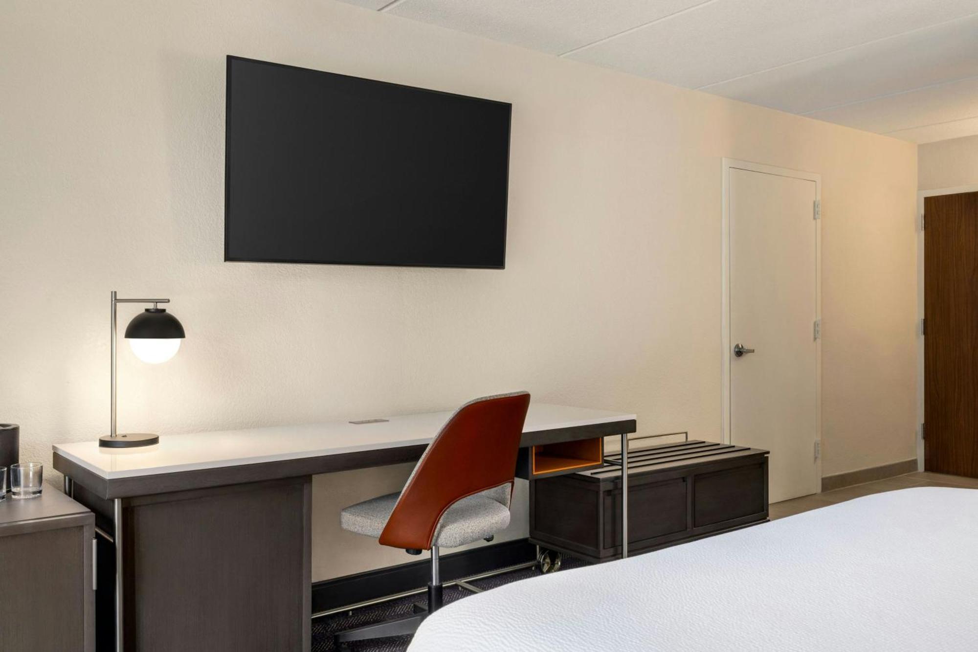 Courtyard Atlanta Northlake Такер Экстерьер фото