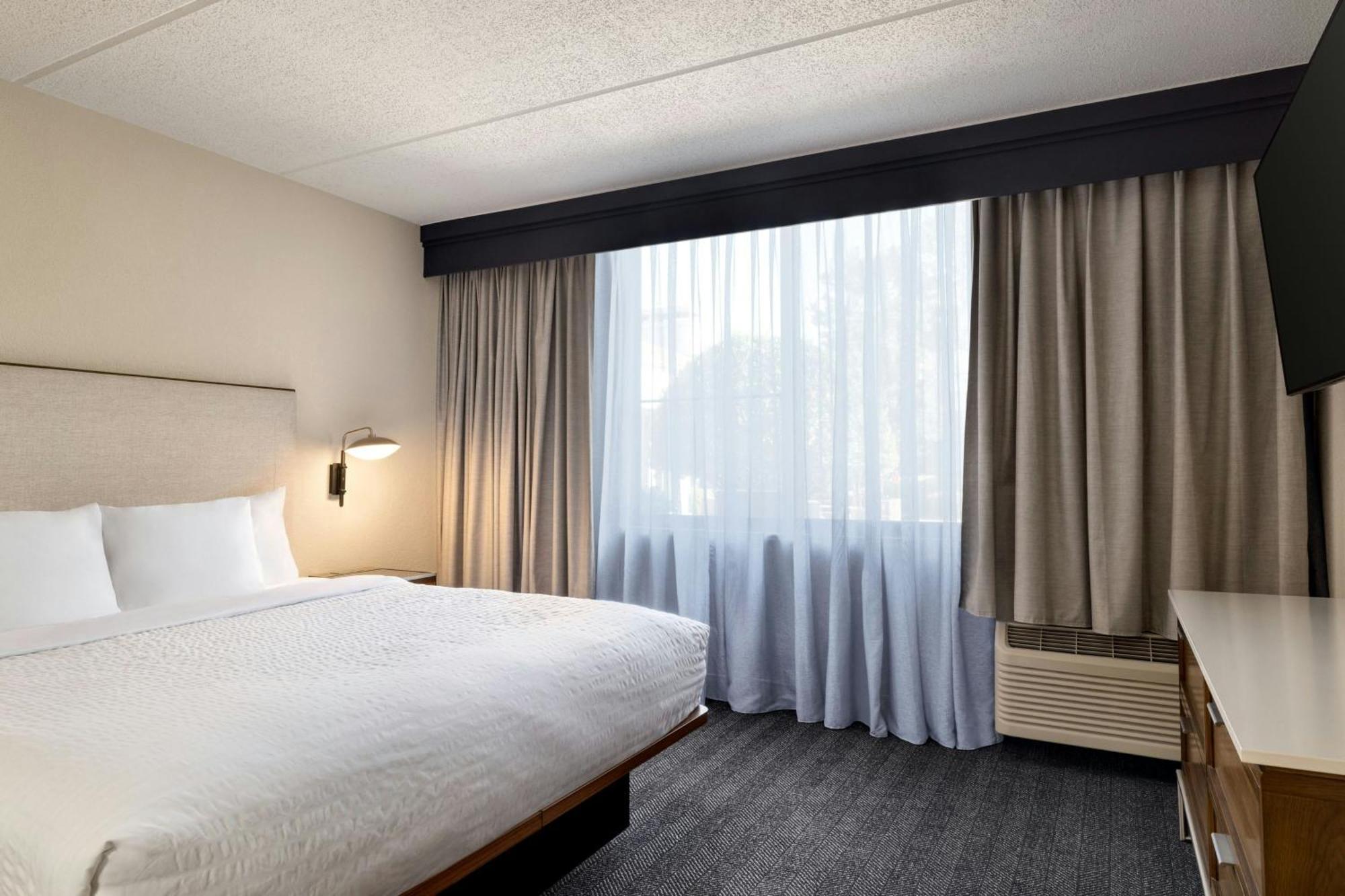 Courtyard Atlanta Northlake Такер Экстерьер фото