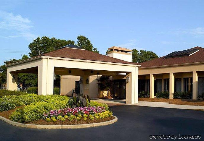 Courtyard Atlanta Northlake Такер Экстерьер фото