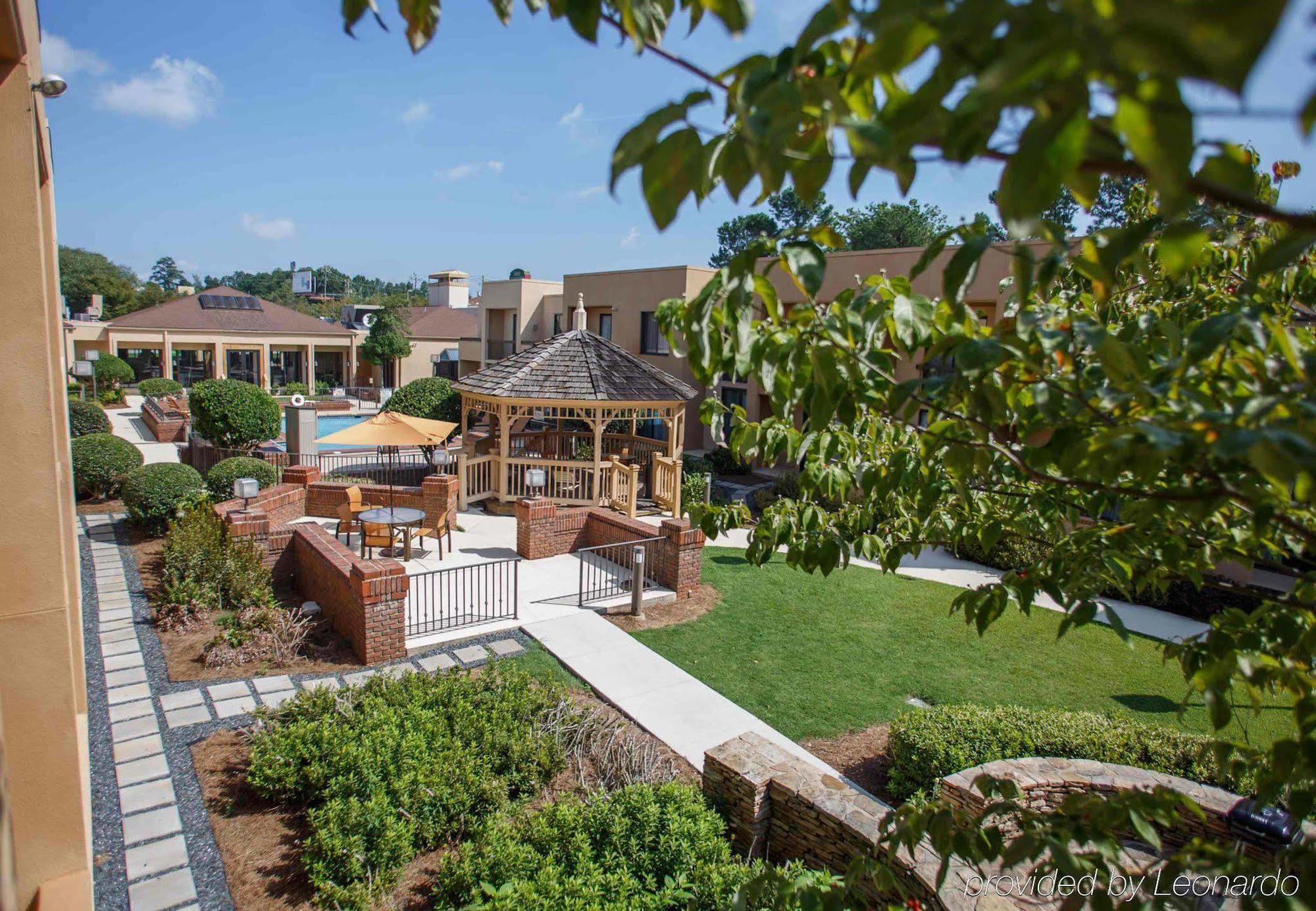 Courtyard Atlanta Northlake Такер Экстерьер фото