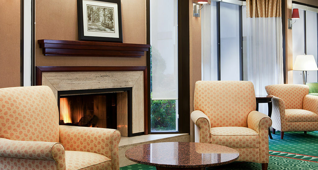 Courtyard Atlanta Northlake Такер Экстерьер фото